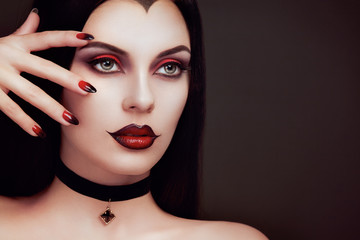 The Most Interesting Red Nails With Black Tips