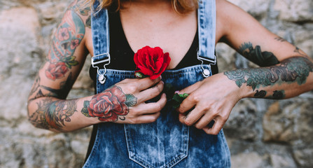 The Most Impressive Sugar Skull And Roses Tattoo Designs